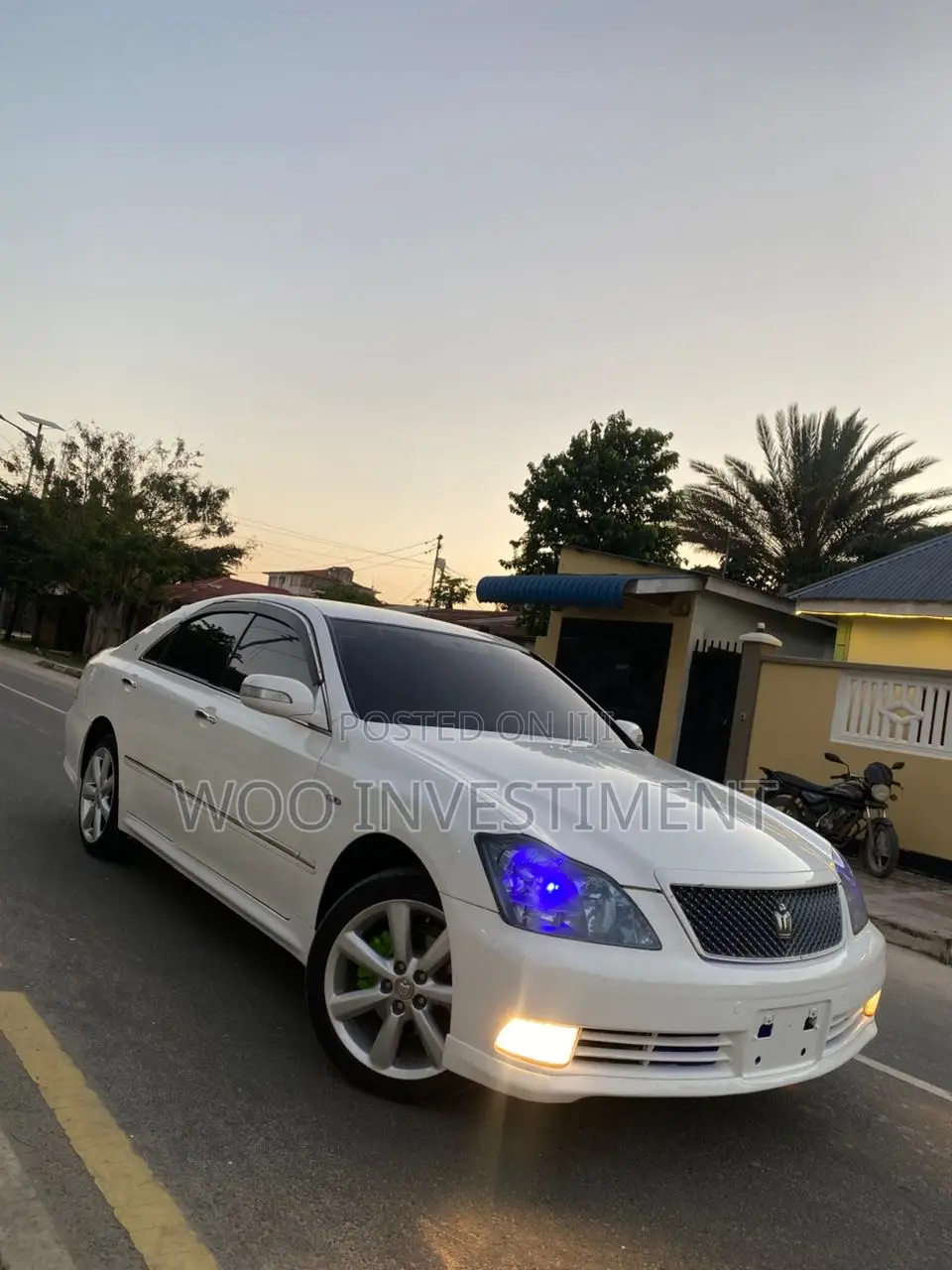 Toyota Crown 2006 White