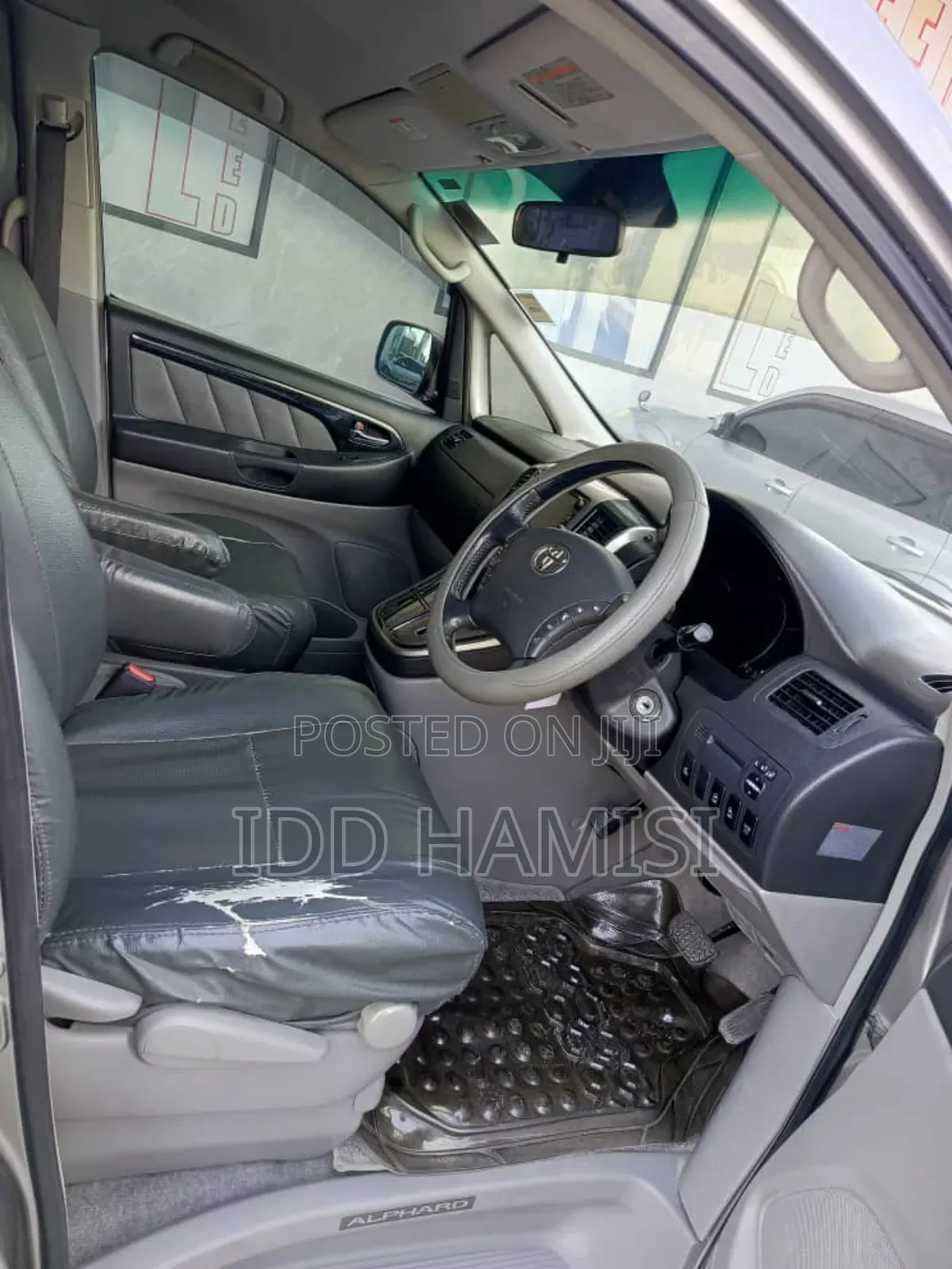Toyota Alphard 2004 Silver