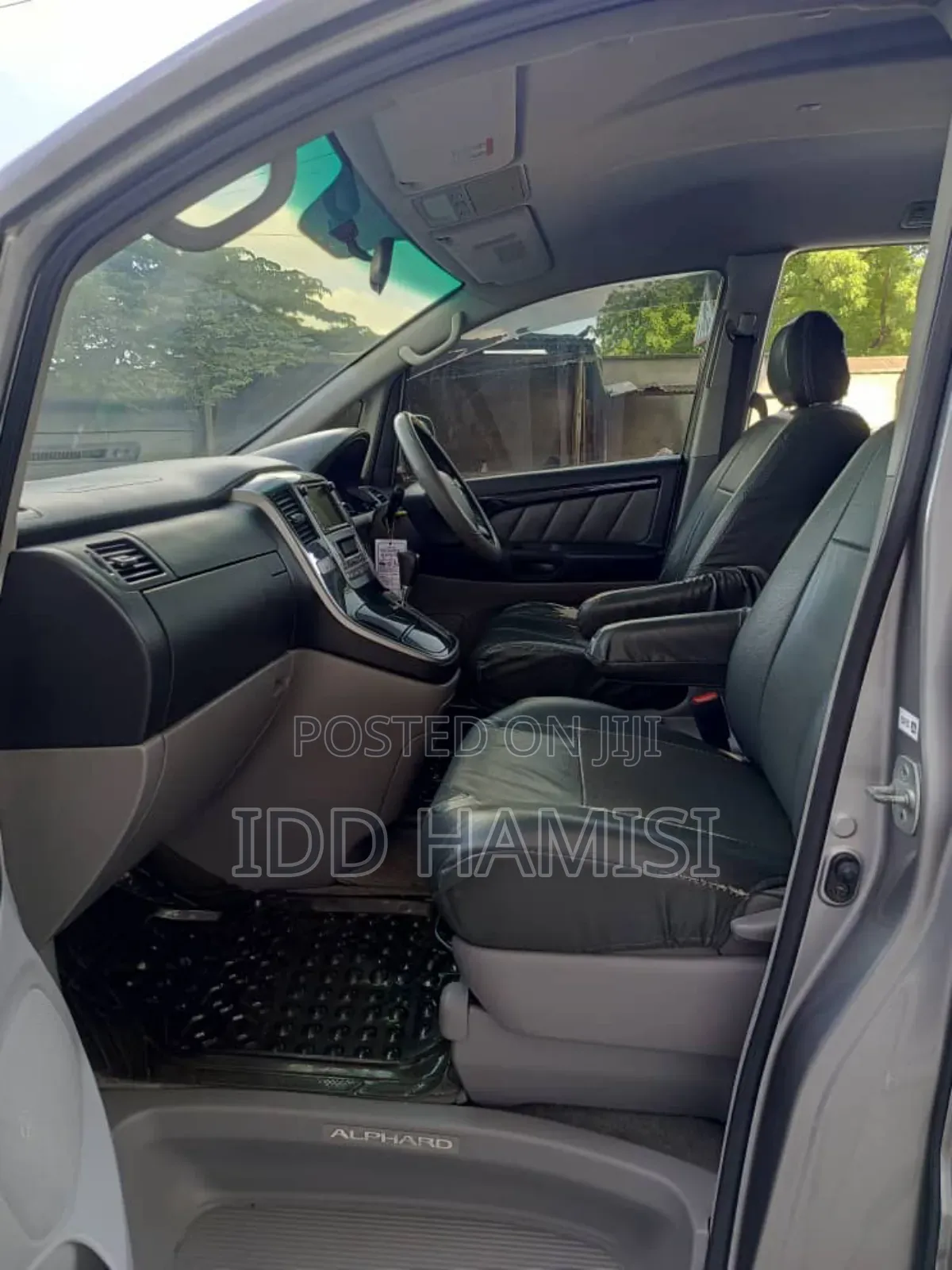 Toyota Alphard 2004 Silver