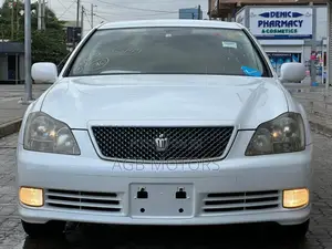 Toyota Crown 2004 White