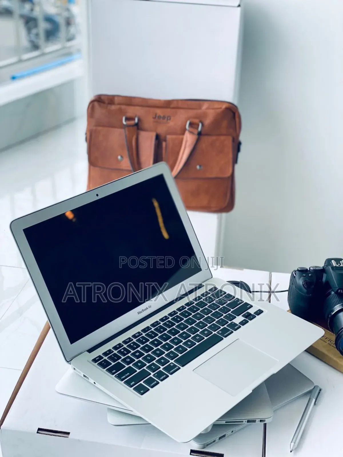 Laptop Apple MacBook Air 2017 8GB Intel Core I5 SSD 128GB