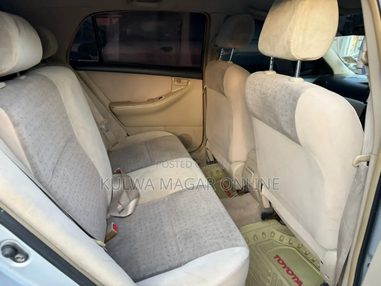 Toyota Corolla RunX 2004 Silver