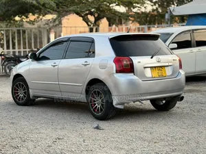 Toyota Corolla RunX 2004 Silver
