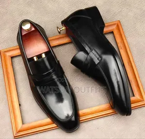 Viatu or Men's Shoes Preciously Worth