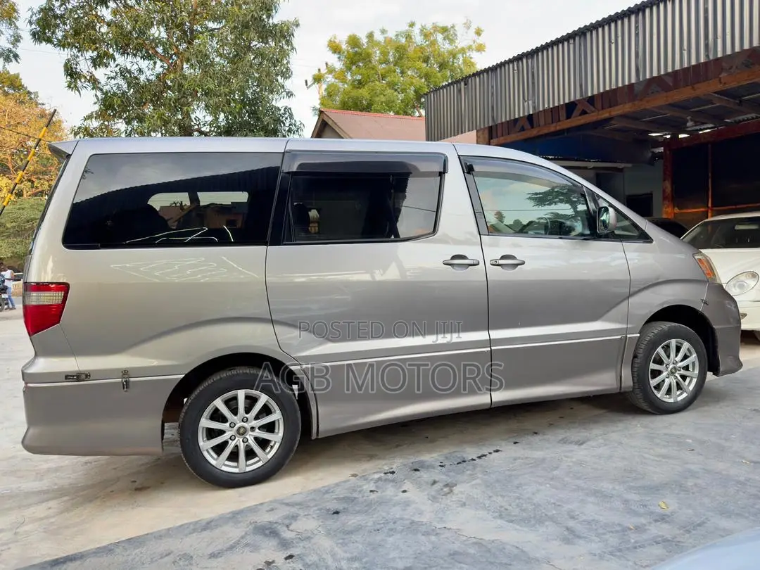 Toyota Alphard 2.4 Petrol FWD 2005 Gold
