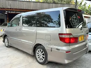 Toyota Alphard 2.4 Petrol FWD 2005 Gold
