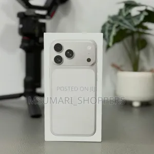 New Apple iPhone 17 Pro Max 256 GB Silver