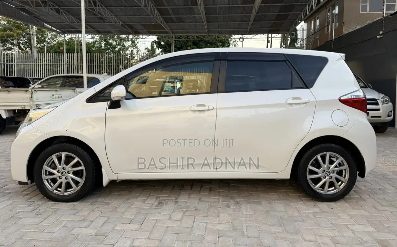 Toyota Ractis 1.5 FWD 2012 White