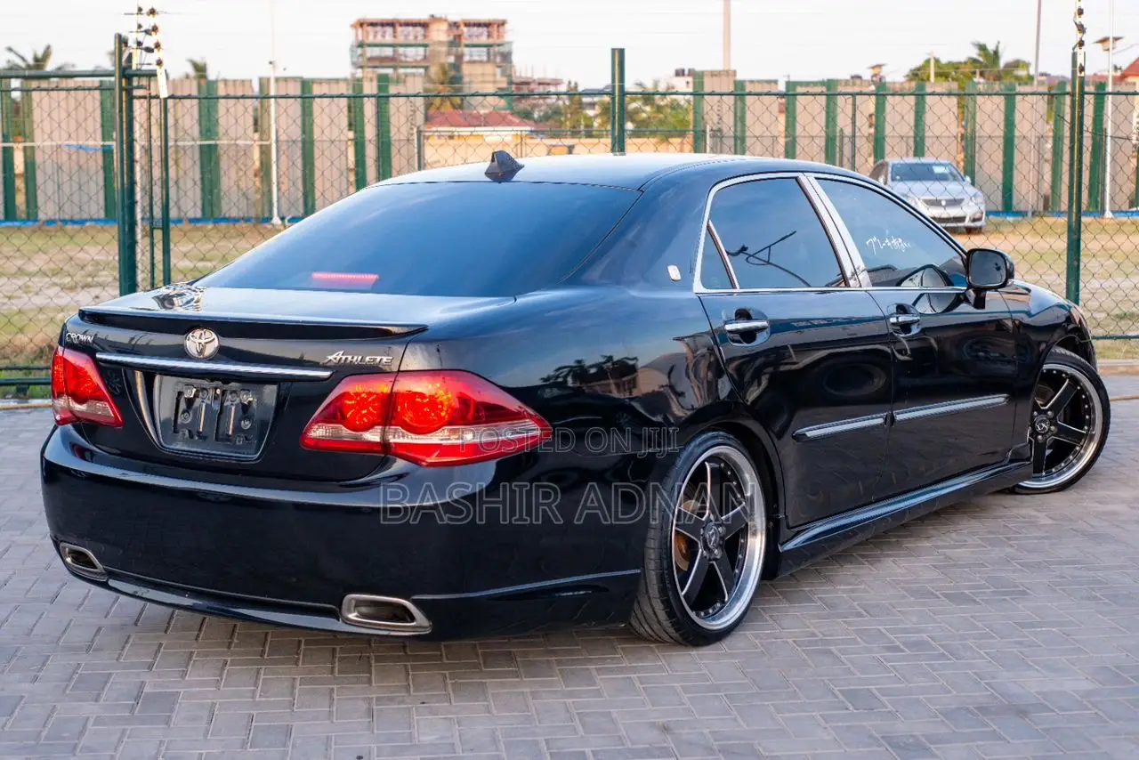 Toyota Crown 2008 Black