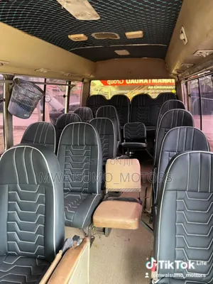 Toyota Coaster 2000 Black
