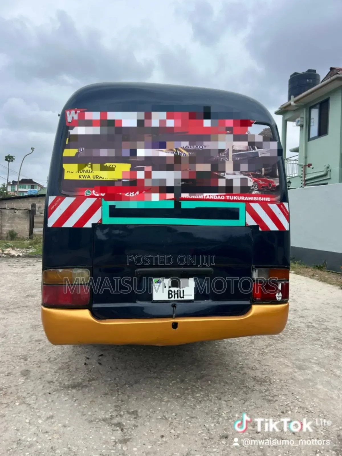 Toyota Coaster 2000 Black