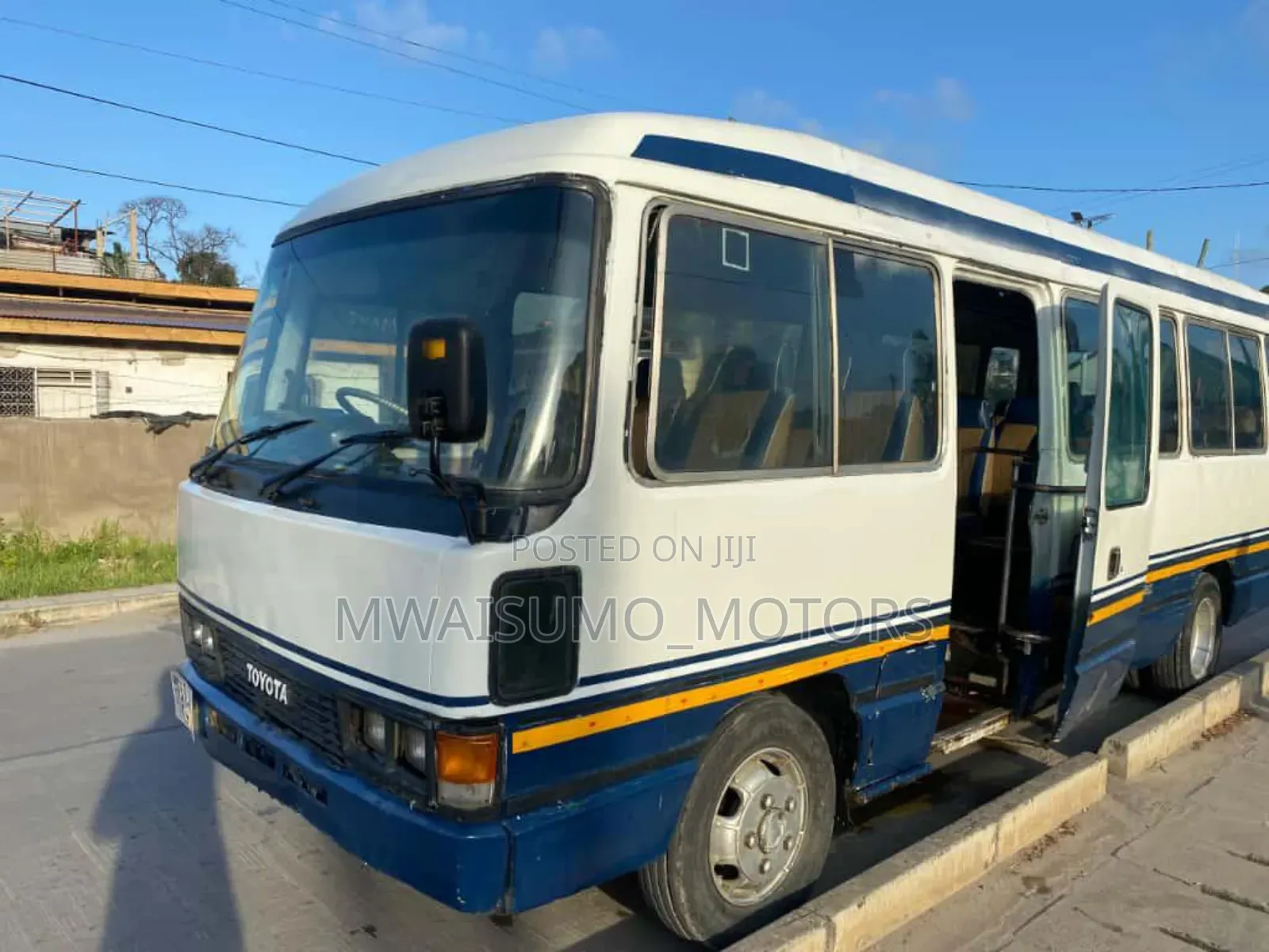 Toyota Coaster 1996 White