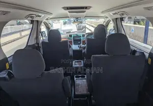 Toyota Vellfire 2010 Off white