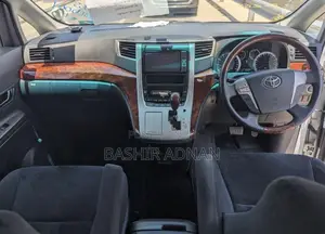 Toyota Vellfire 2010 Off white