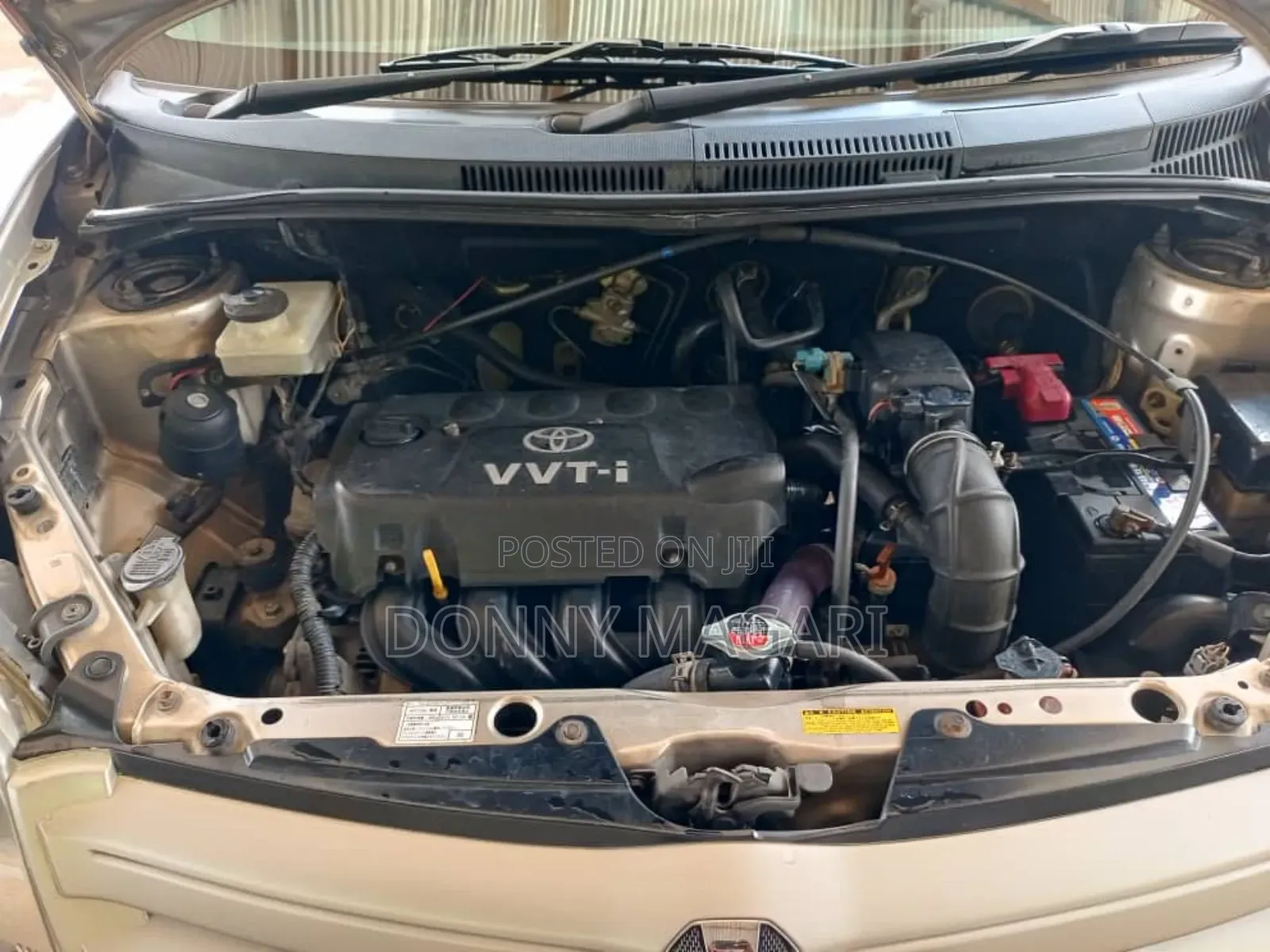 Toyota IST 2004 Gold