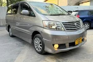 Toyota Alphard 2005 Gold