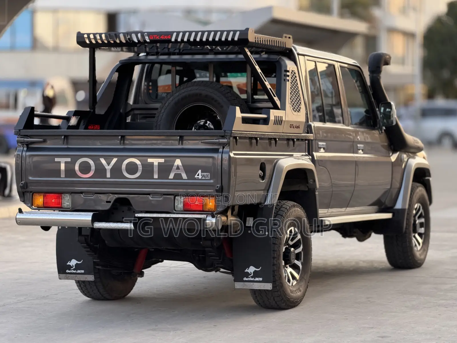 Toyota Land Cruiser 2018 Gray