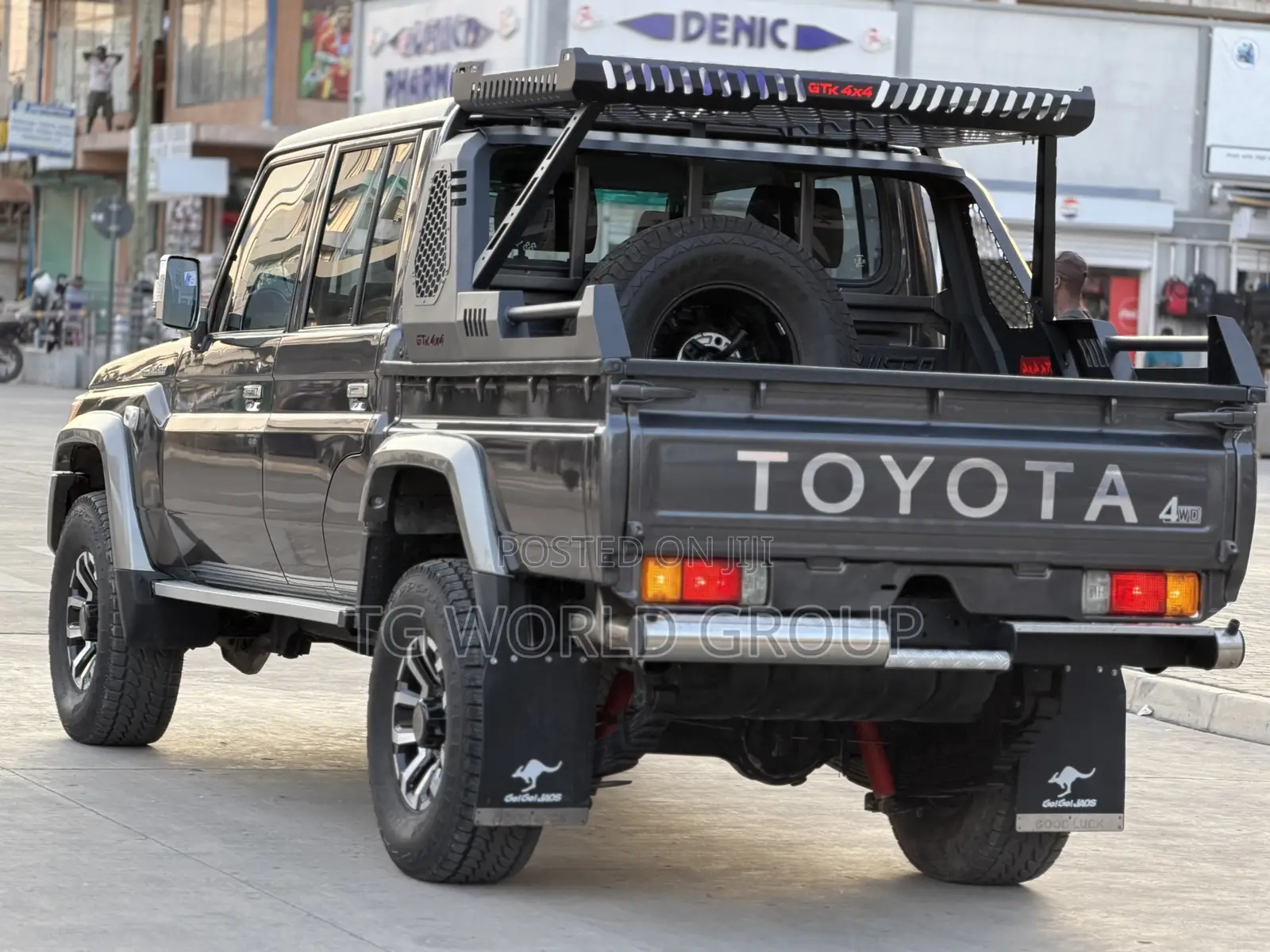 Toyota Land Cruiser 2018 Gray