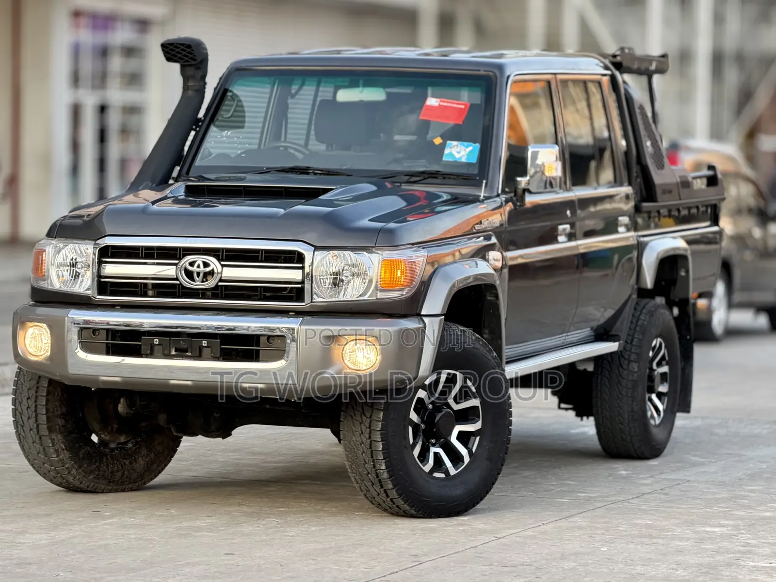 Toyota Land Cruiser 2018 Gray