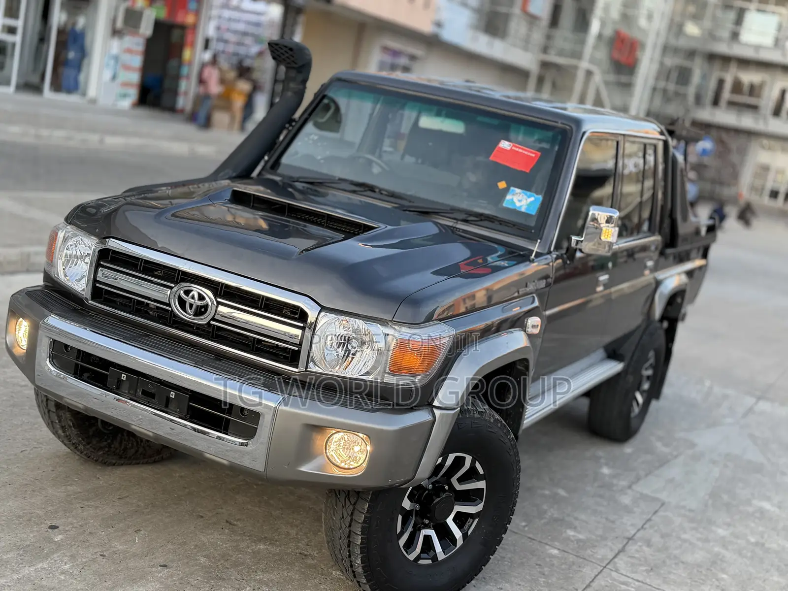 Toyota Land Cruiser 2018 Gray