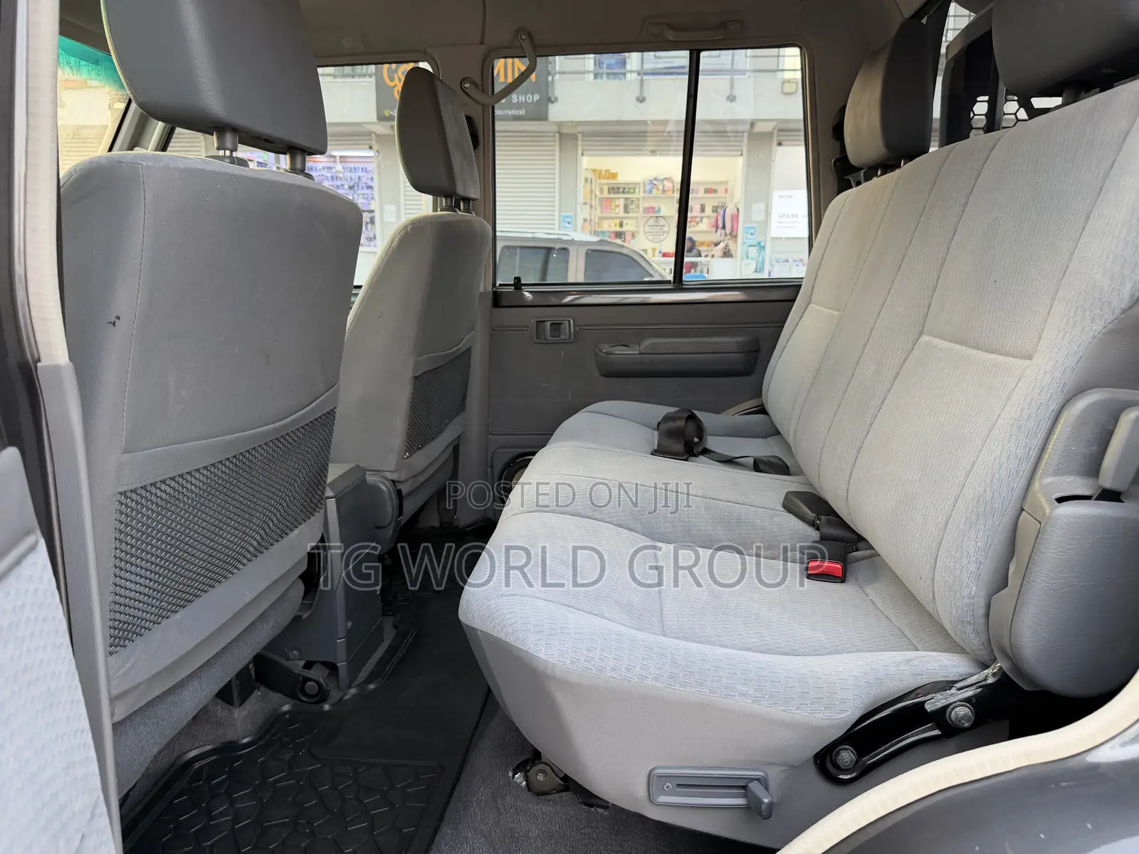 Toyota Land Cruiser 2018 Gray