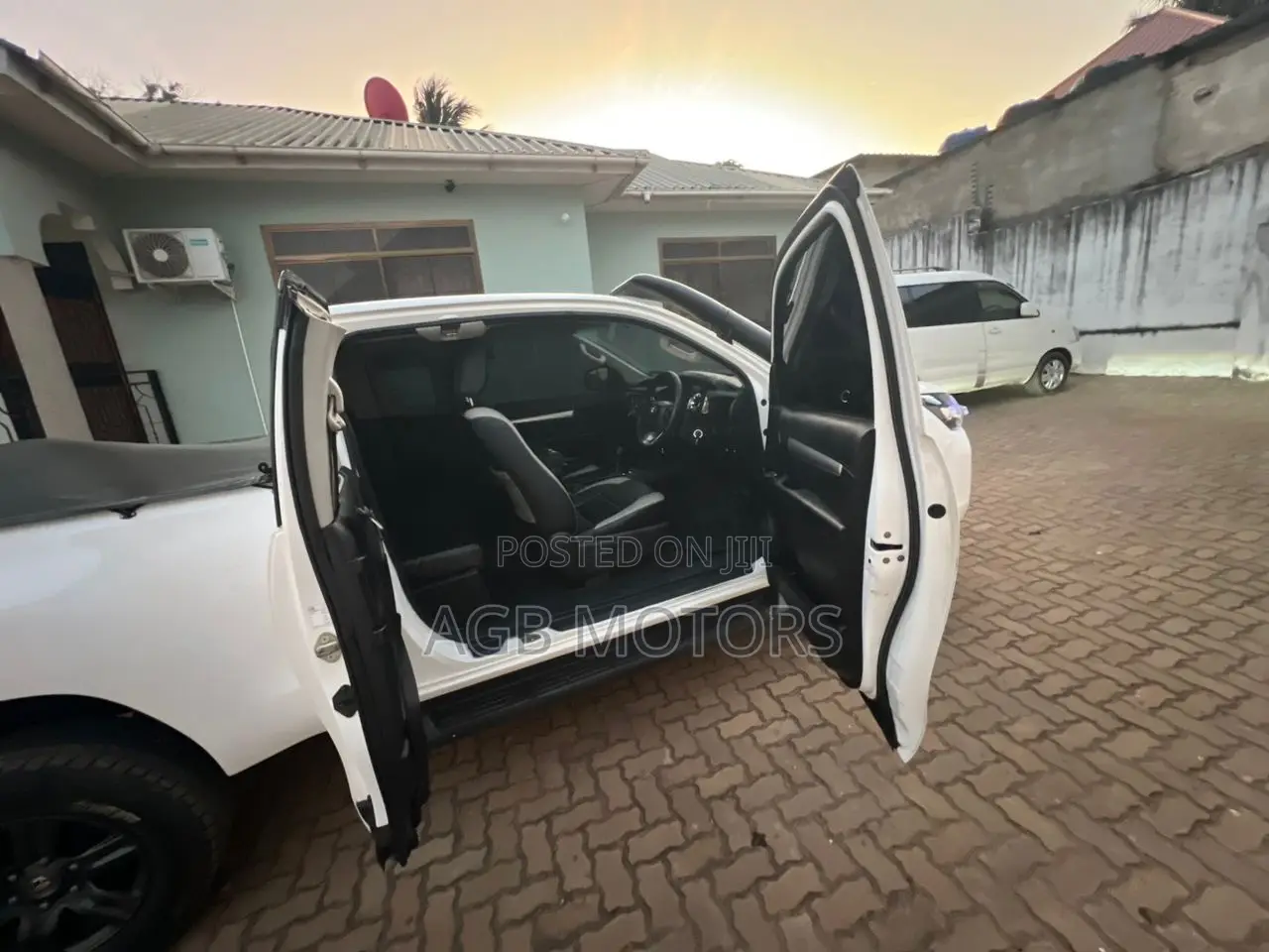 Toyota Hilux Revo Smart Cab Deisel 2.8 AWD 2020 White