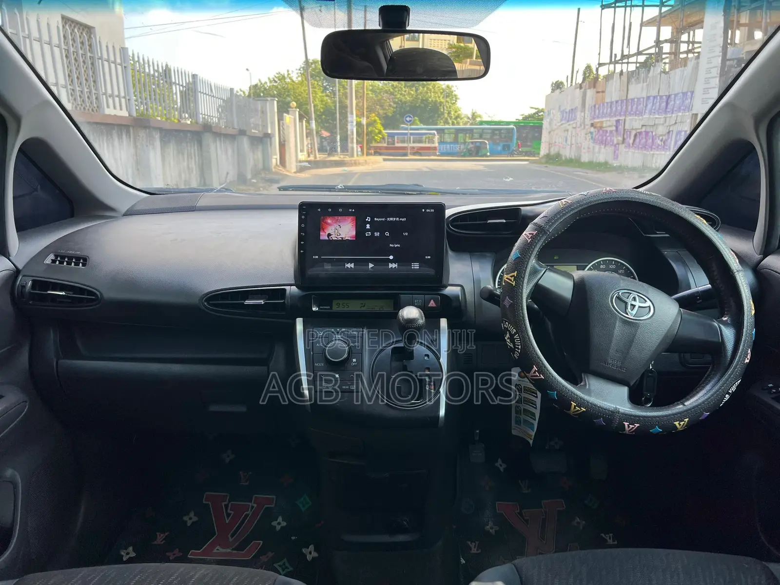 Toyota Wish 2012 Black