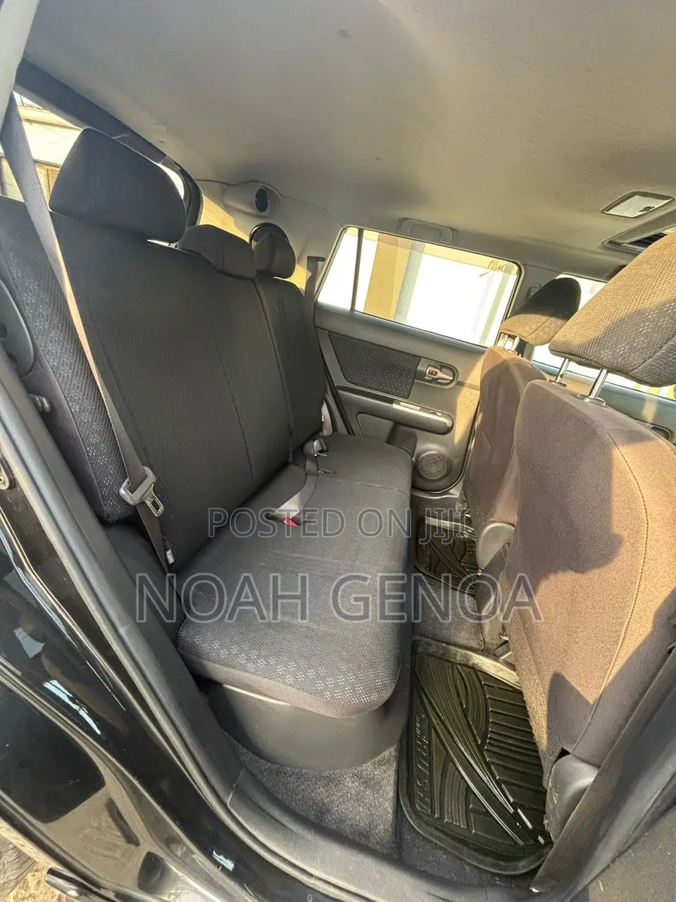 Toyota Corolla Rumion Hatchback 1.5 FWD 2010 Black
