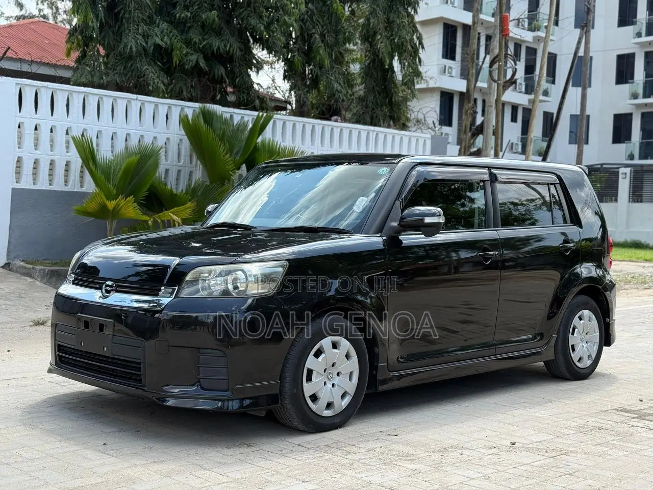 Toyota Corolla Rumion Hatchback 1.5 FWD 2010 Black