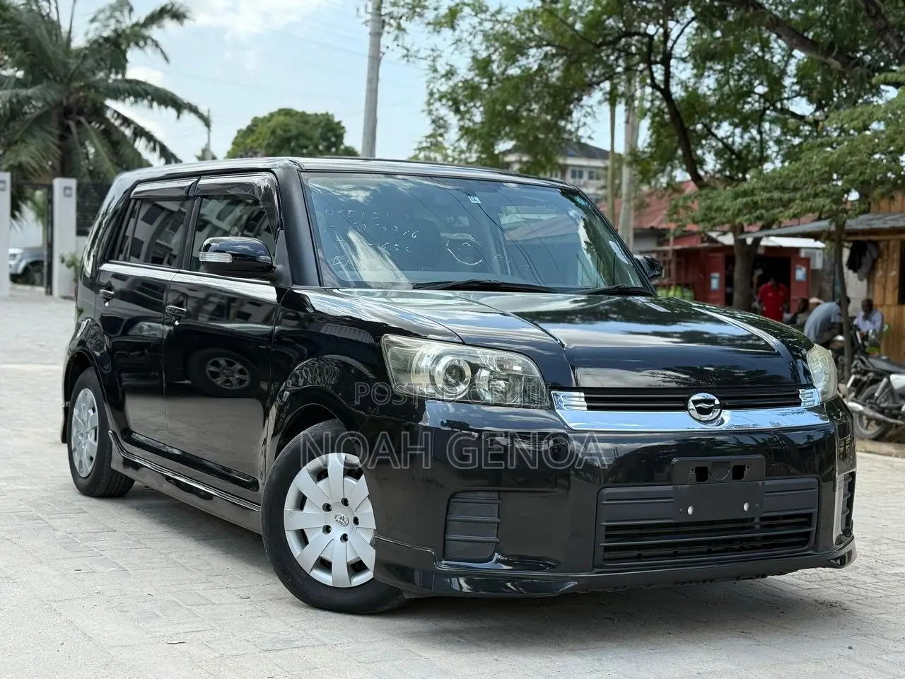 Toyota Corolla Rumion Hatchback 1.5 FWD 2010 Black