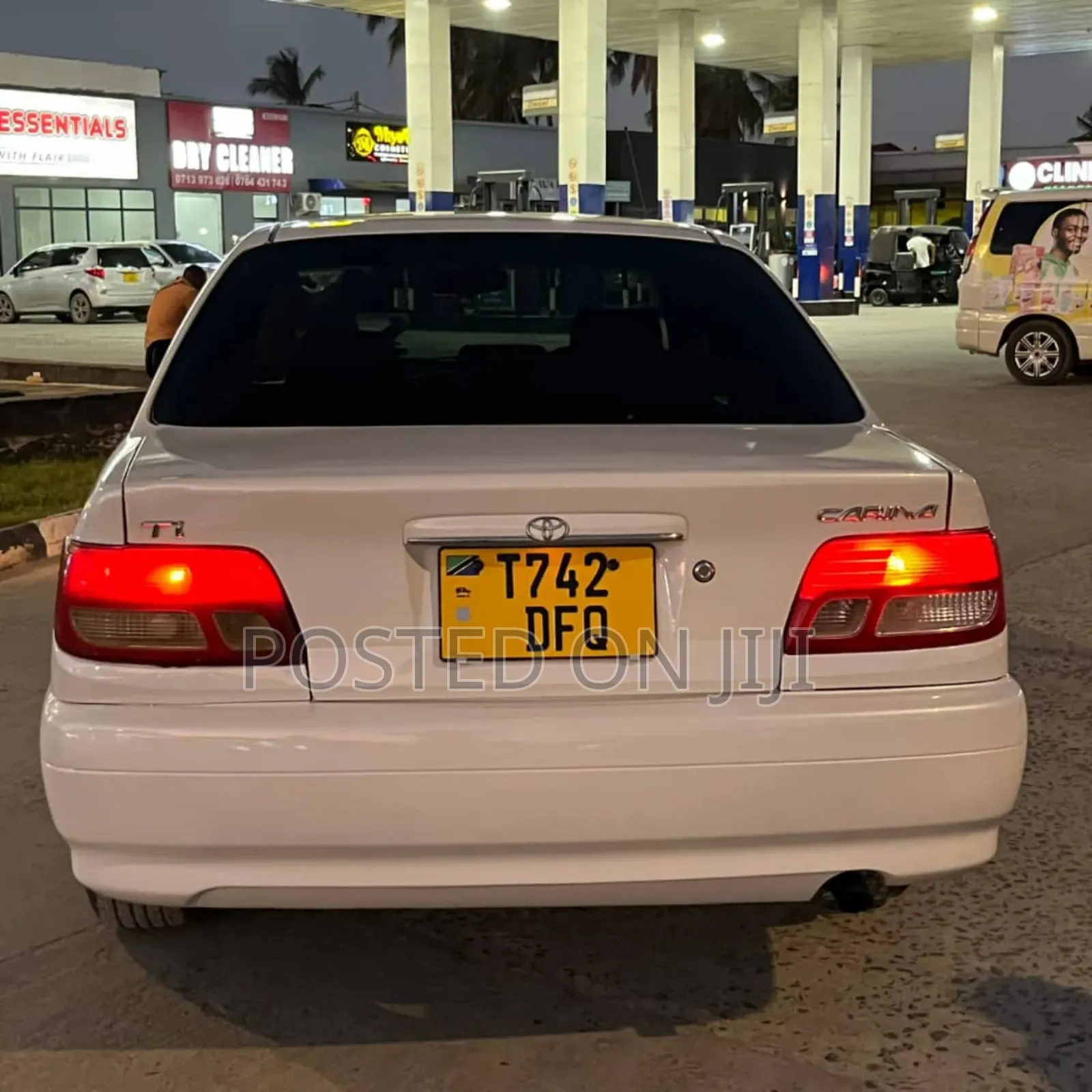 Toyota Carina 2001 White