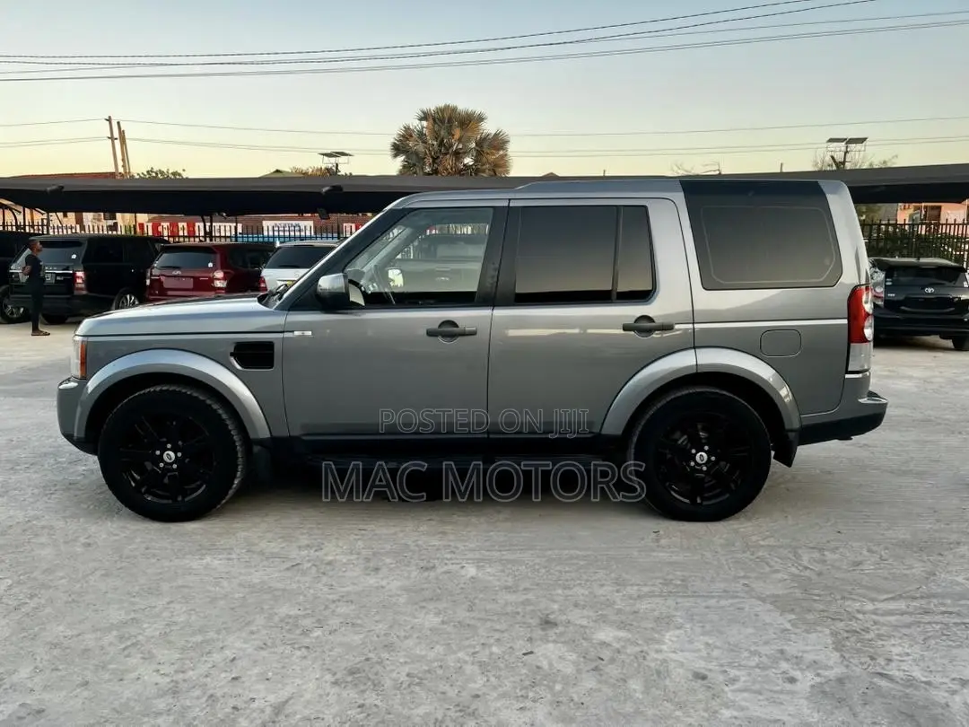 Land Rover Discovery 2012 Gray