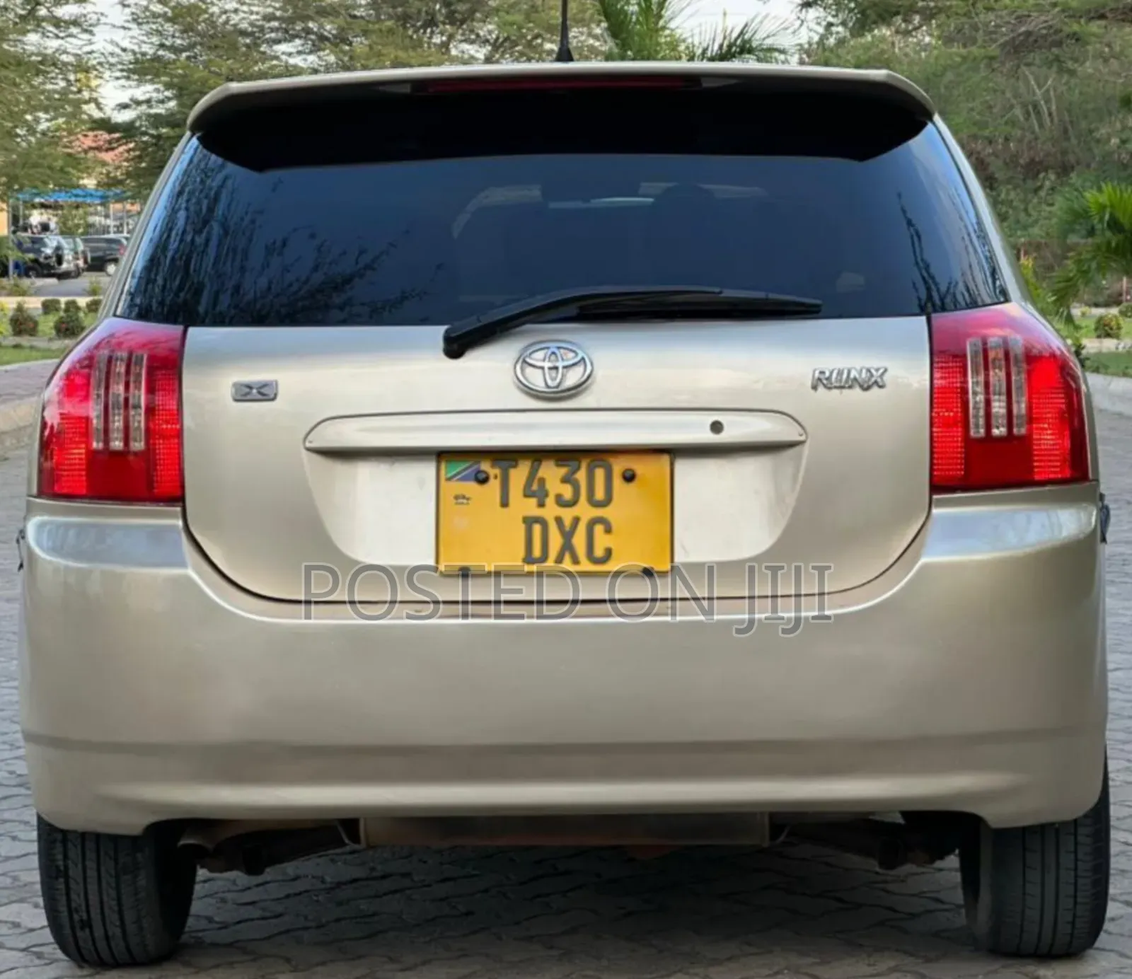 Toyota Corolla RunX 2005 Gold