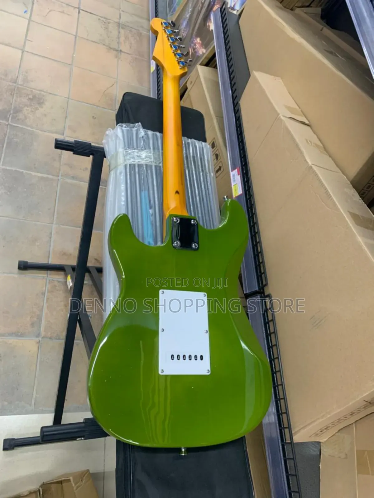 Green Solo Guitor(Halitumii Umeme)