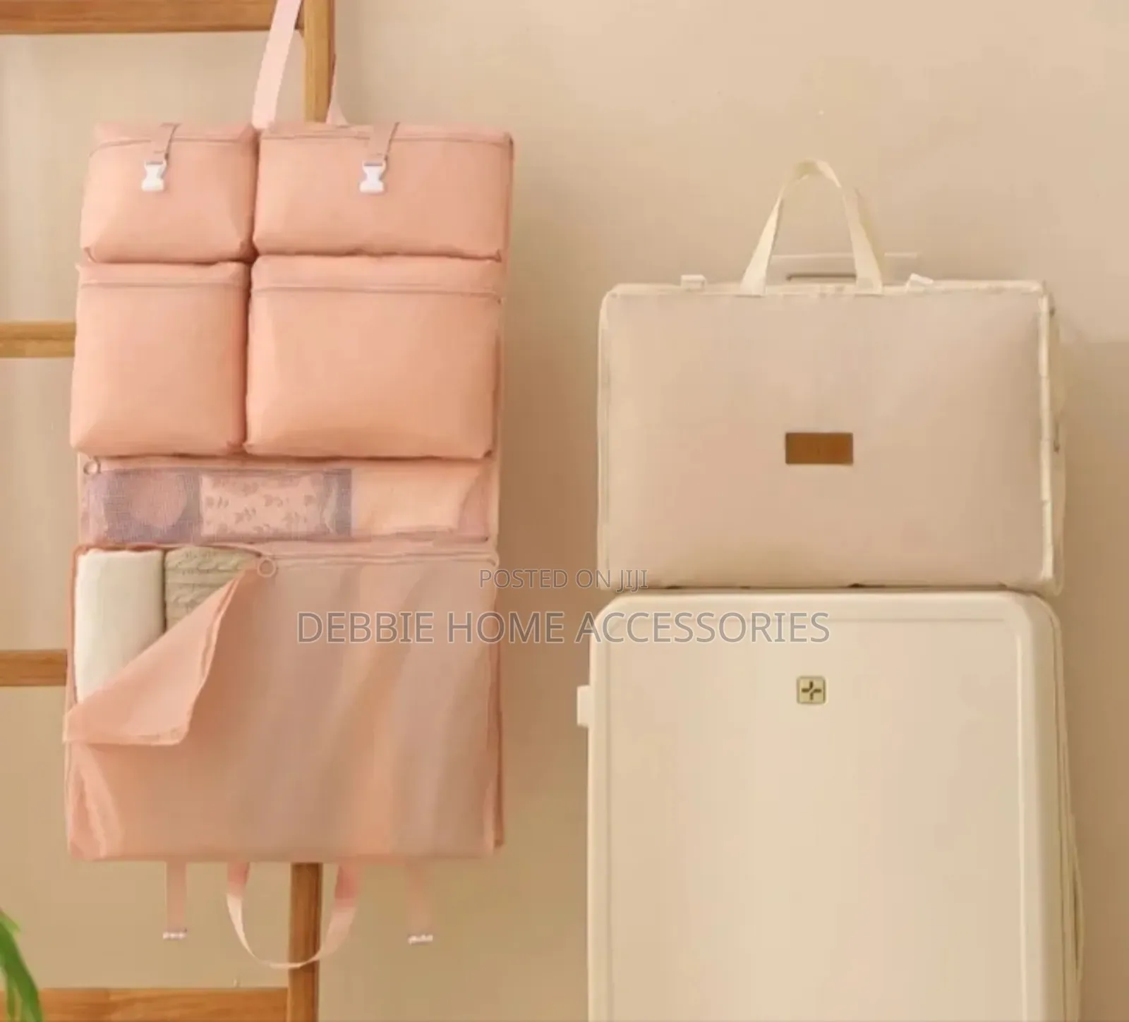 Hanging Travel Organizer Bag