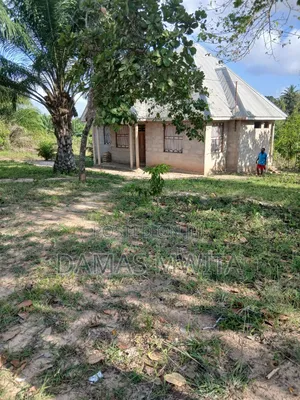 3bdrm House in Kwarubaha, Mkuranga for sale