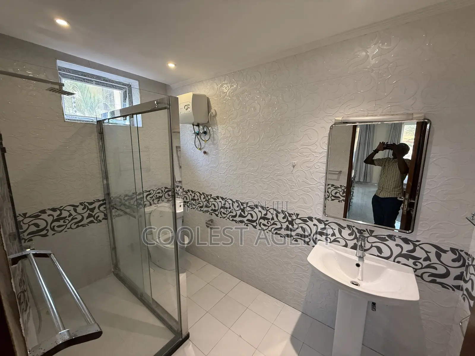 Furnished 3bdrm Apartment in Coolest, Mikocheni for rent