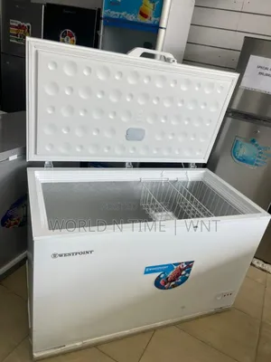 Westpoint Chest Freezer 
Wbs4325
392net 400l
Color White
