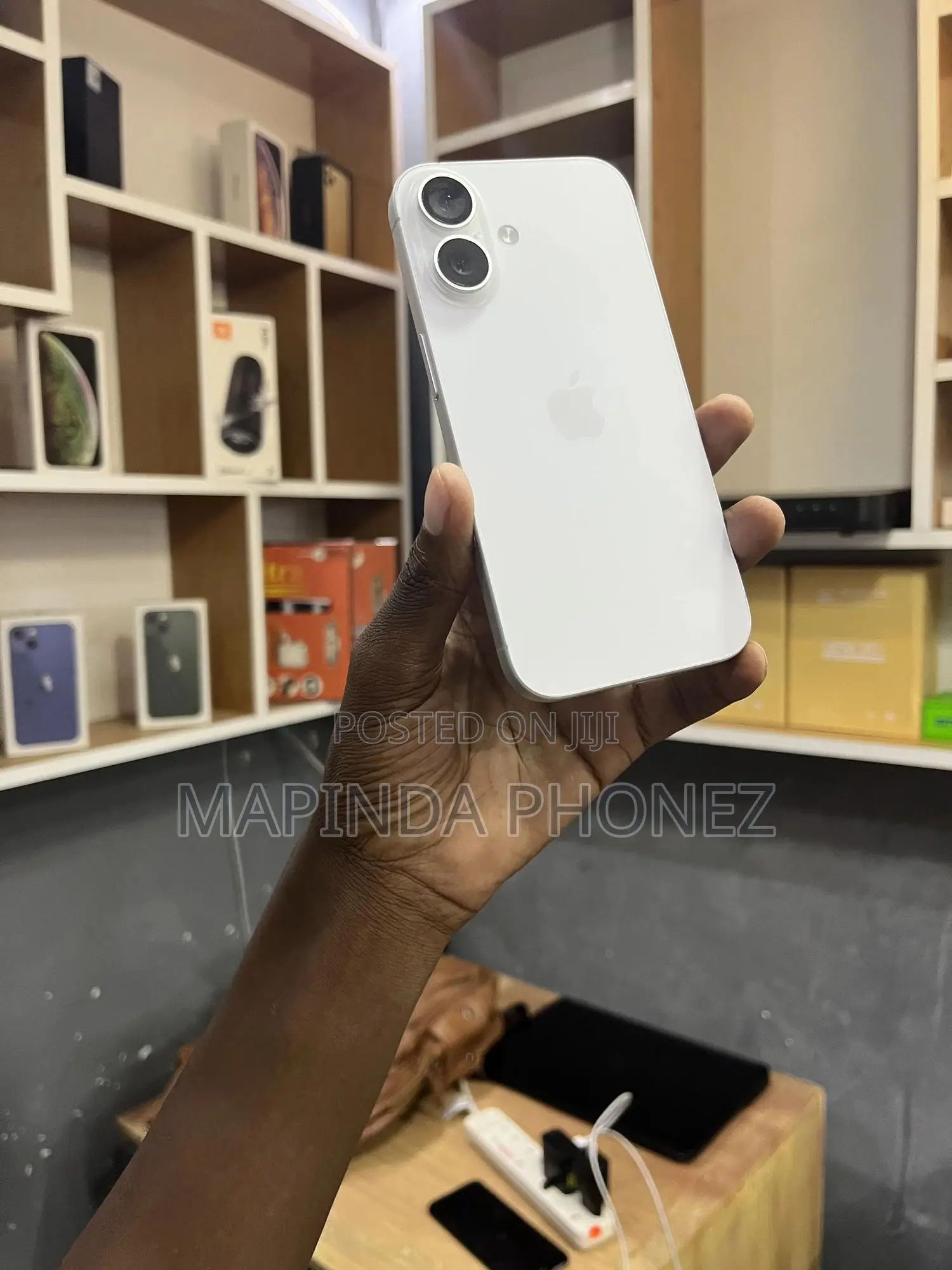 New Apple iPhone 16 256 GB White