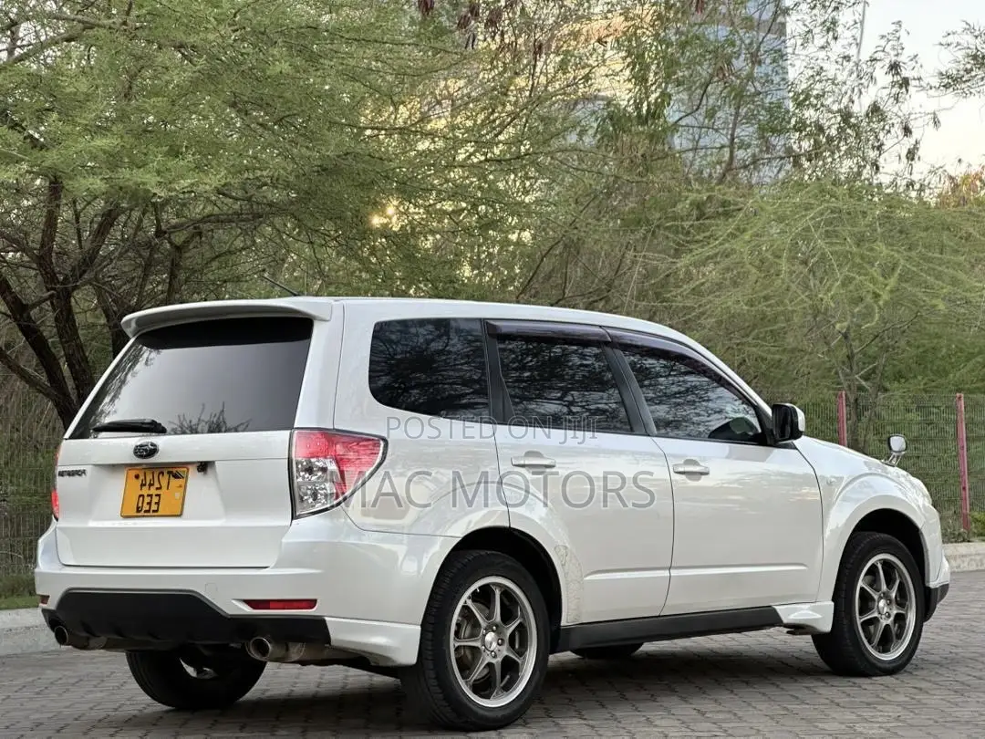 Subaru Forester 2009 White