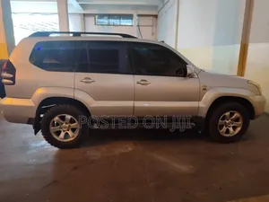 Toyota Land Cruiser 2005 Silver
