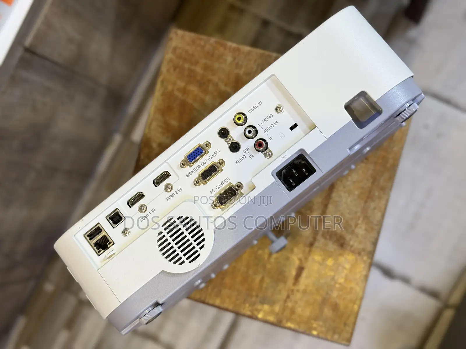 Nec Projector 100+ Inches Screen Display