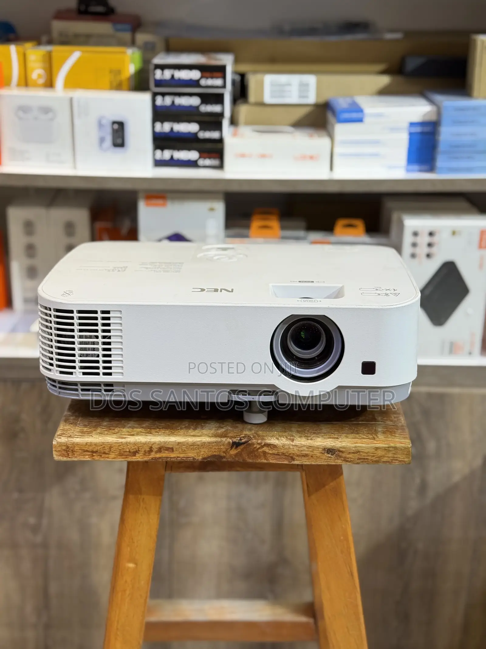 Nec Projector 100+ Inches Screen Display