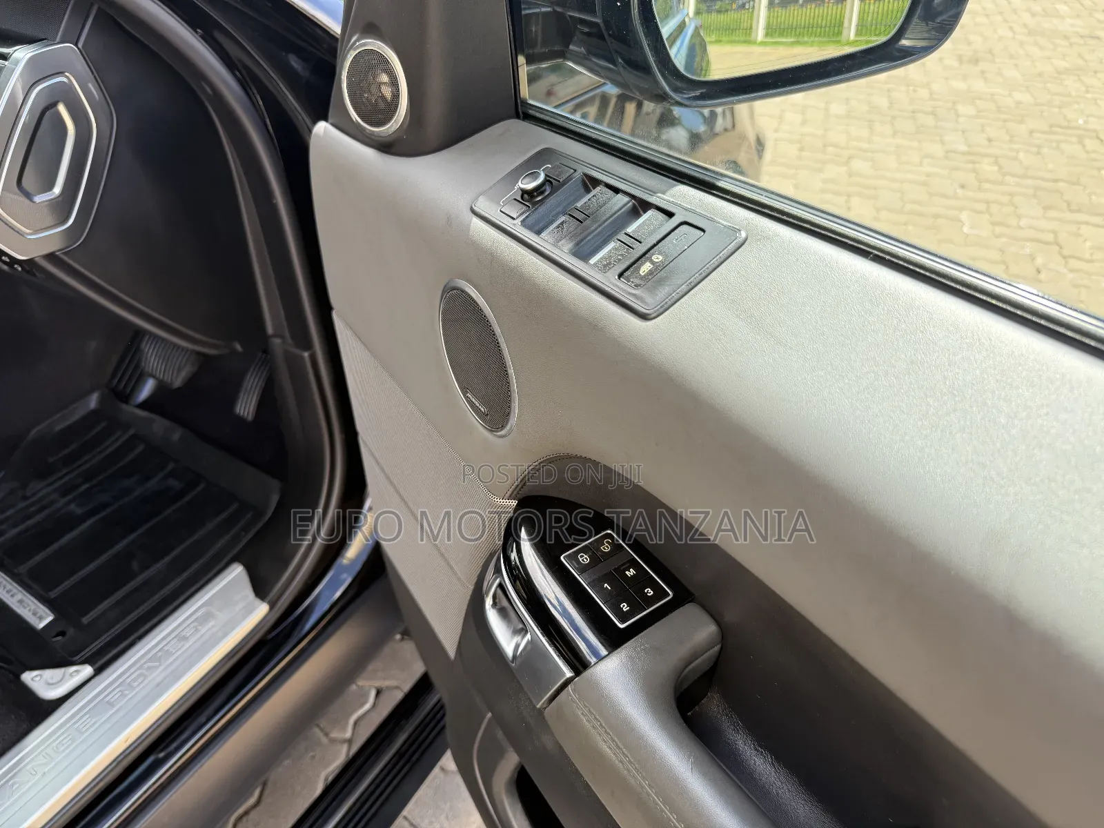 Land Rover Range Rover Sport SE 4dr SUV 4WD (3.0L 6cyl S/C 8A) 2014