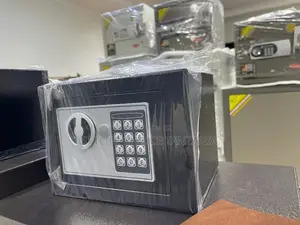 Min Safe Box (Cm 17) Kg 3
