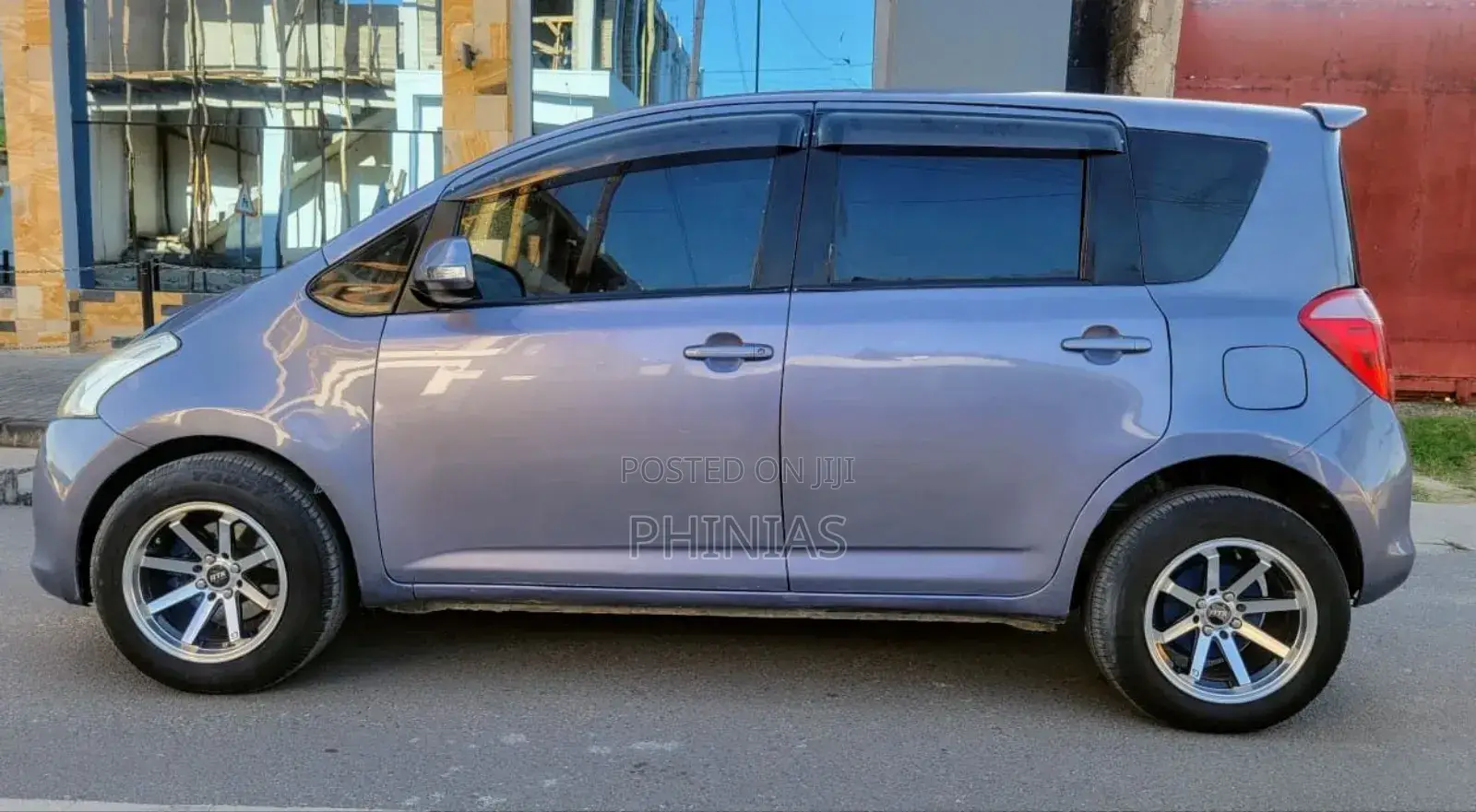 Toyota Ractis 2005 Gray
