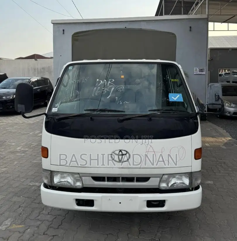 Toyota Dyna Truck Boxbody 1.5 Tonnes Unregistered(Mpya) Chasis.