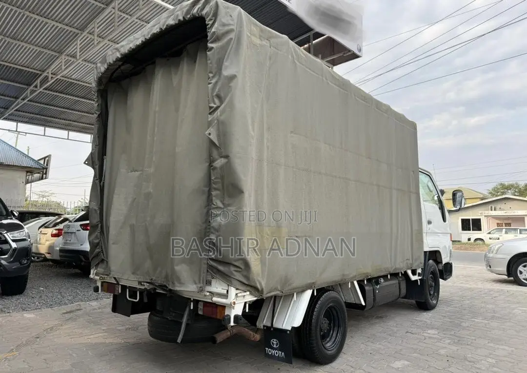 Toyota Dyna Truck Boxbody 1.5 Tonnes Unregistered(Mpya) Chasis.