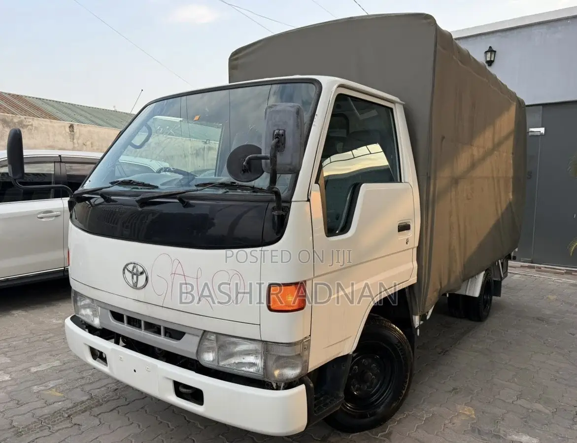 Toyota Dyna Truck Boxbody 1.5 Tonnes Unregistered(Mpya) Chasis.
