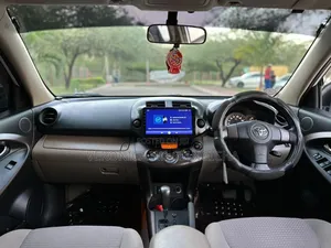Toyota Vanguard 2009 White